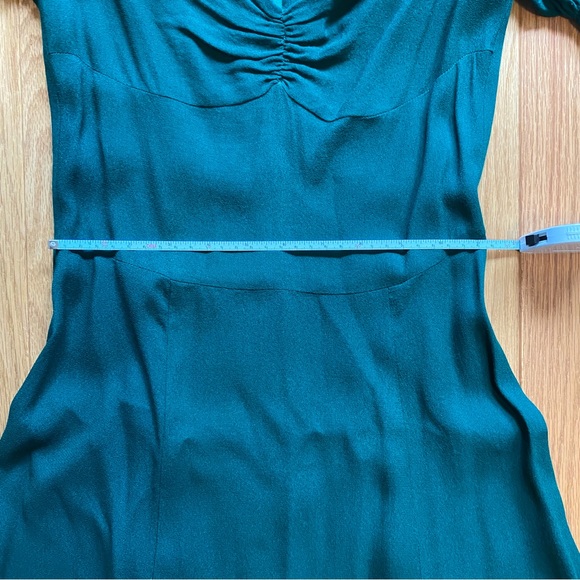 (Copy) reformation / Lacey Midi Dress Emerald - Picture 6 of 9